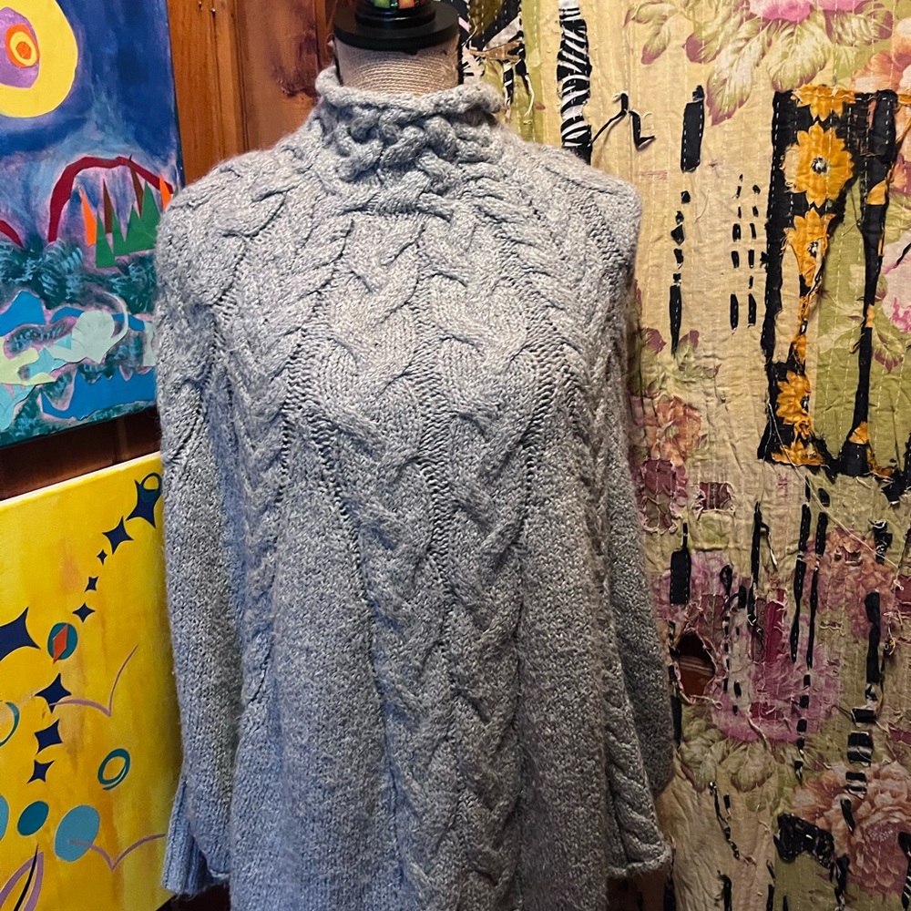 AERIKA wool cabled sweater poncho